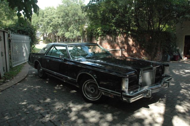 1977 Lincoln Continental Base Hardtop 2-Door - photo 3