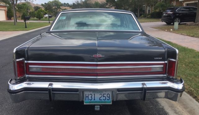 1977 Lincoln Continental Town Car - photo 4