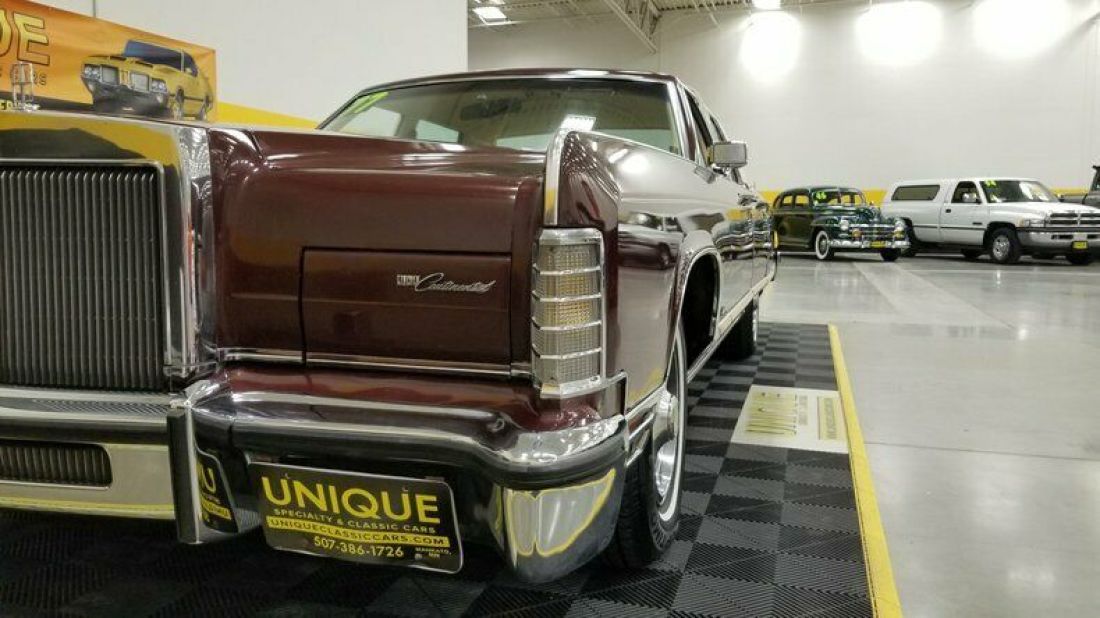 1977 Lincoln Continental Town Car - photo 9