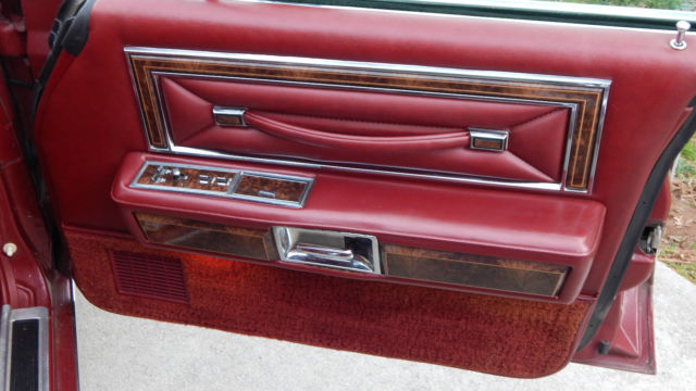 1977 Lincoln Continental Base Hardtop 4-Door - photo 13