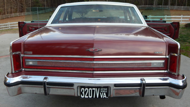 1977 Lincoln Continental Base Hardtop 4-Door - photo 5