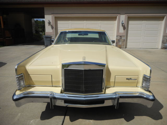 1977 Lincoln Continental Towncar - photo 10