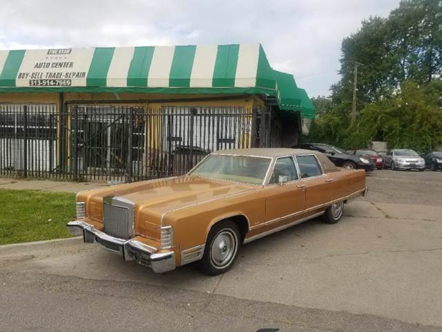 1977 LINCOLN CONTINENTAL TOWN CAR! RUNS AND DRIVES GREAT! SHARP! WOW! LOOK! 1977 Lincoln Continental TOWN CAR