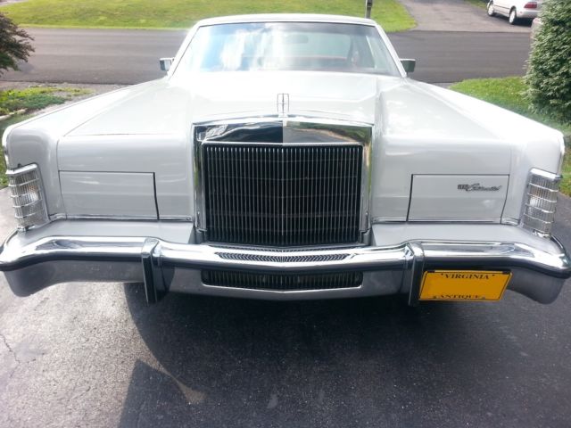 1977 Lincoln Continental - photo 2