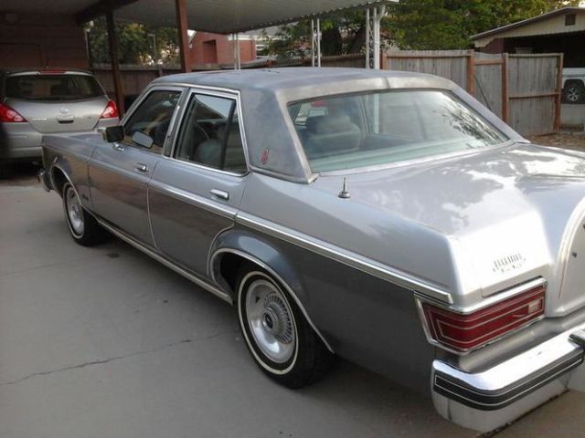 1977 Lincoln Continental - photo 4