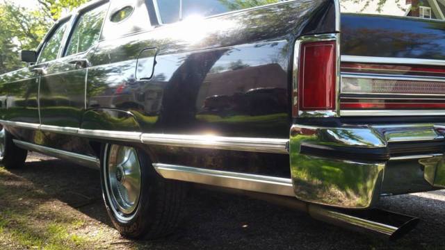 1977 Lincoln Continental - photo 11