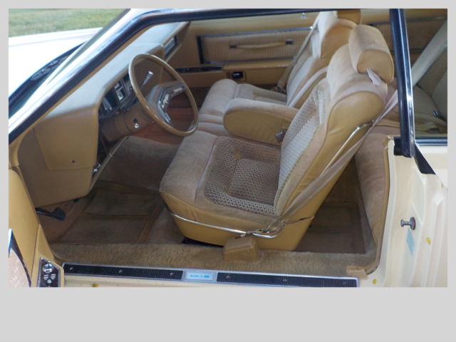 1977 Lincoln Mark Series *NO RESERVE* Mark V 2-Door - photo 4
