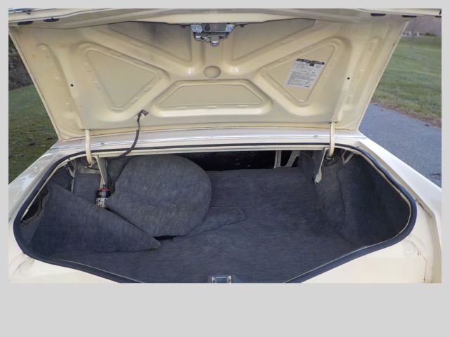 1977 Lincoln Mark Series *NO RESERVE* Mark V 2-Door - photo 6