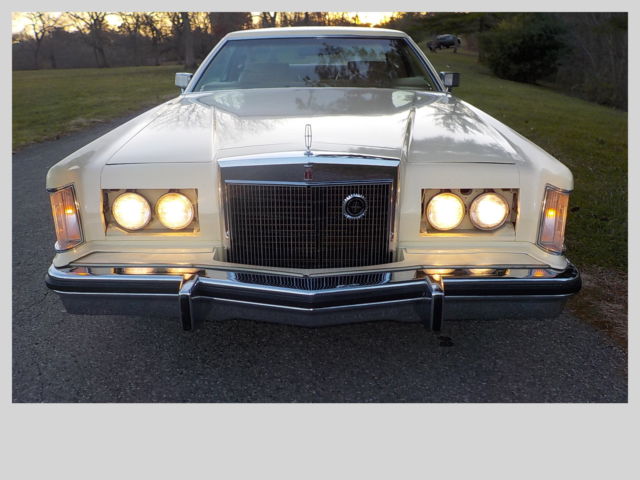 1977 Lincoln Mark Series *NO RESERVE* Mark V 2-Door - photo 8