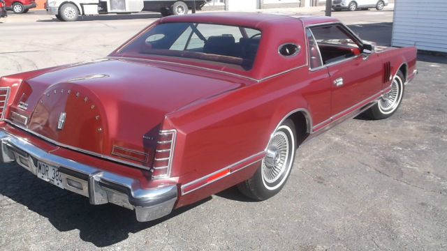 1977 Lincoln Mark Series - photo 2