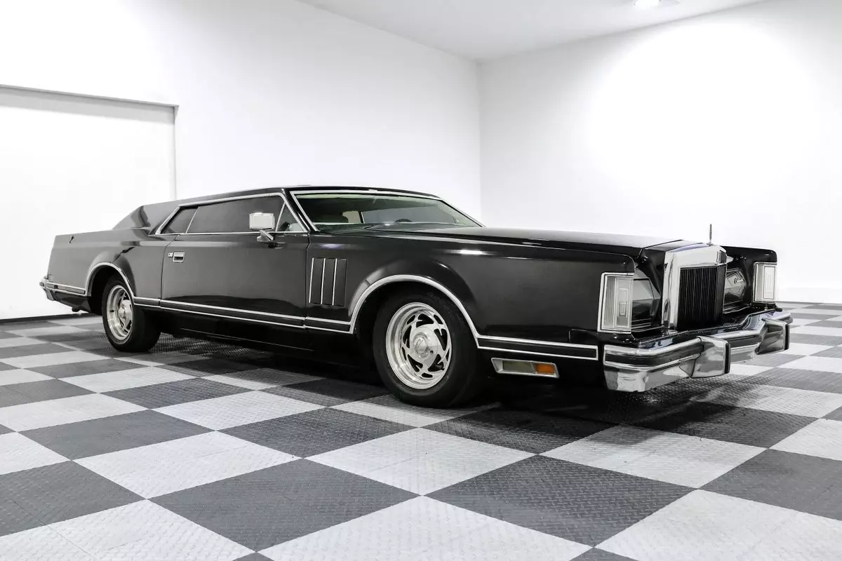 1977 Lincoln Mark V  88502 Miles Black  460 Big Block V8 C6 1977 Lincoln Mark Series