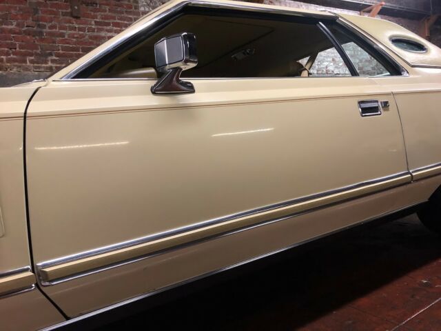 1977 Lincoln Mark Series - photo 12