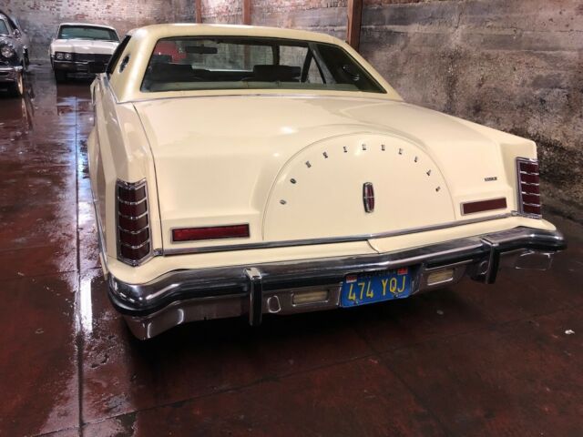 1977 Lincoln Mark Series - photo 4