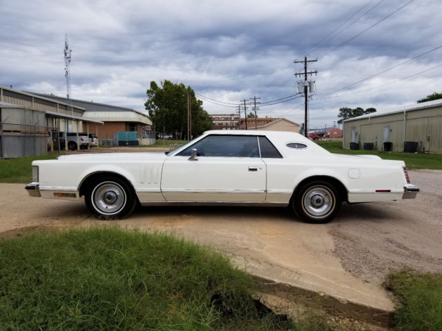 1977 Lincoln Continental Mark V