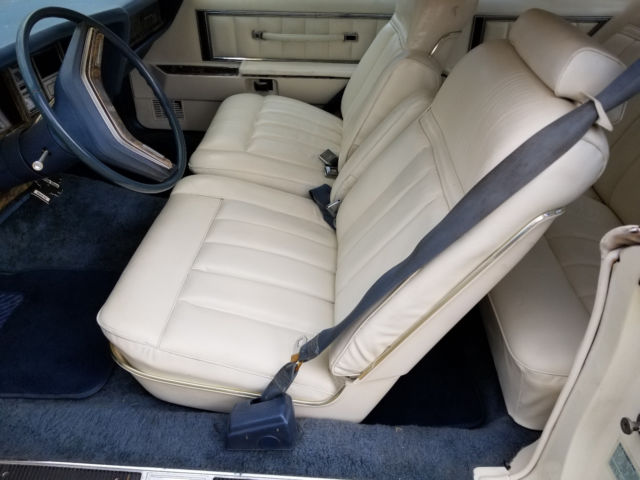 1977 Lincoln Continental Mark V - photo 10