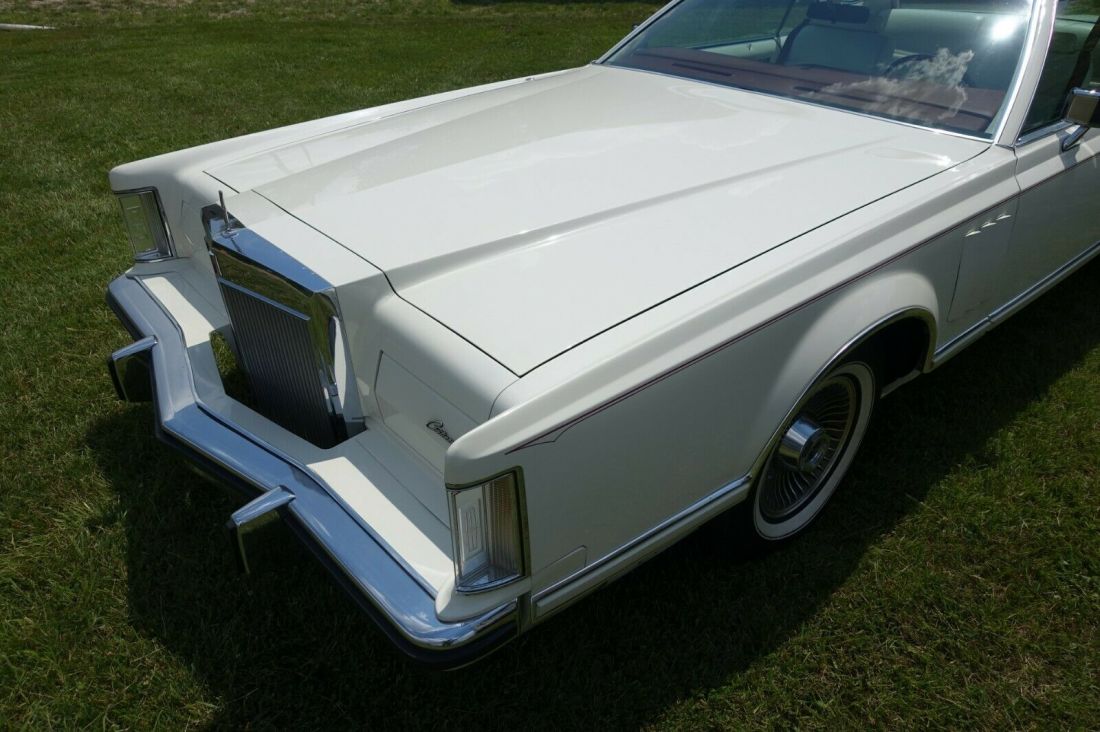 1977 Lincoln Other - photo 10