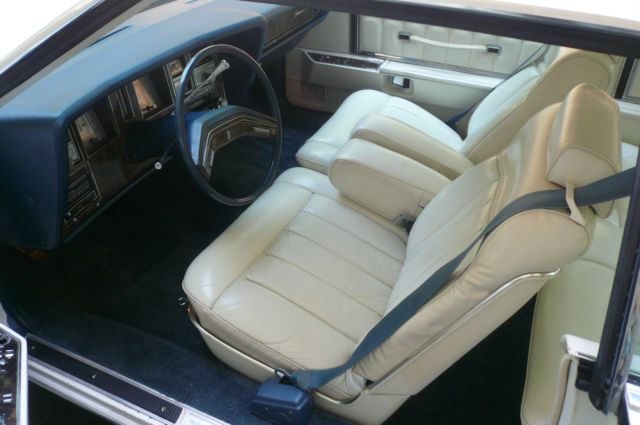 1977 Lincoln Mark Series - photo 10