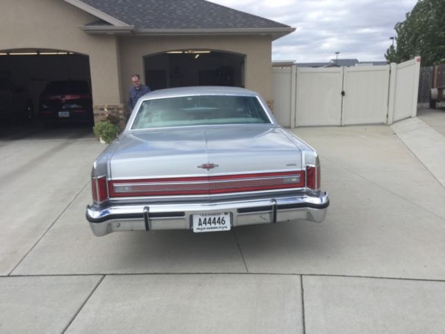 1977 Lincoln Town Car - photo 6