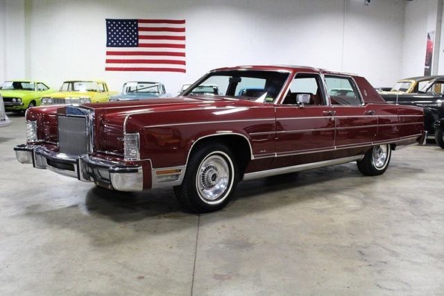 1977 Lincoln Town Car 86144 Miles Red 460ci V8 Automatic 1977 Lincoln Town Car --
