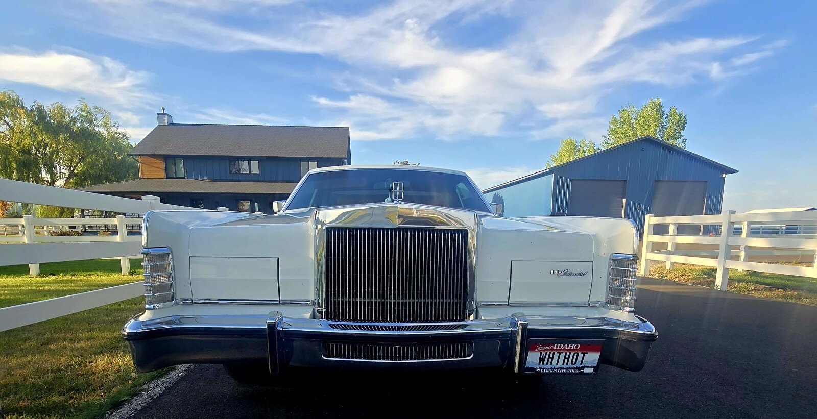 1977 Lincoln Town Car - photo 3