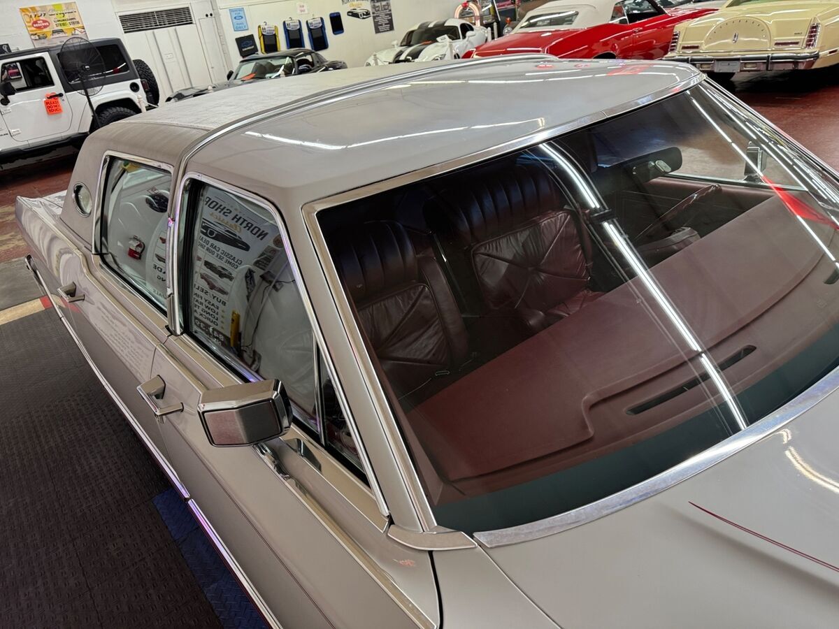 1977 LINCOLN Town Car Only 45k Original Miles Survivor-SEE VIDEO - photo 11