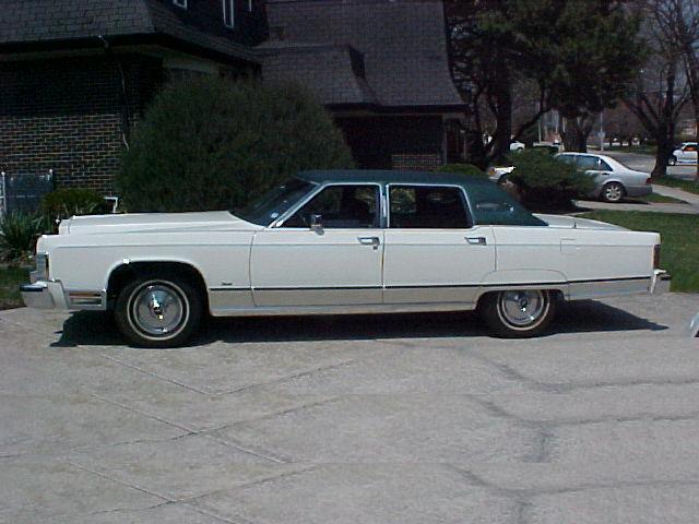 1977 Lincoln Town Car ONE OWNER PRISTINE 3533 Miles ALL ORIGINAL with Paperwork 1977 Lincoln Town Car