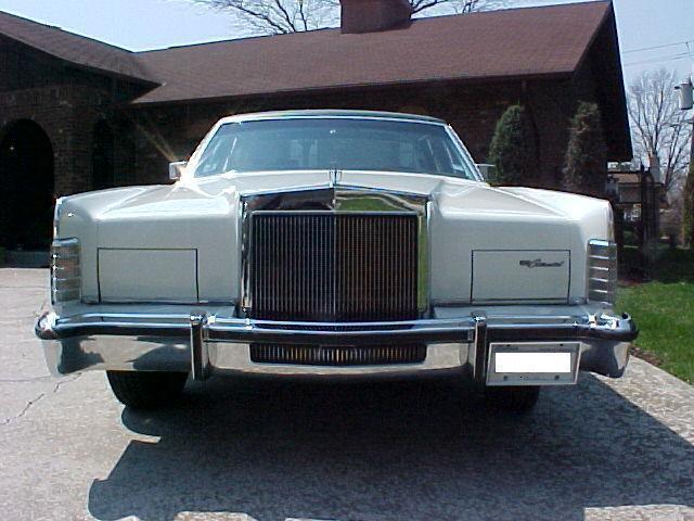 1977 Lincoln Town Car - photo 3