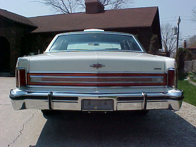 1977 Lincoln Town Car - photo 4