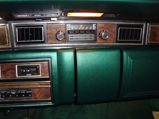 1977 Lincoln Town Car - photo 8