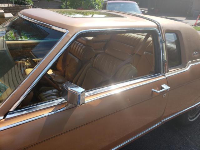 1977 Lincoln Continental - photo 12