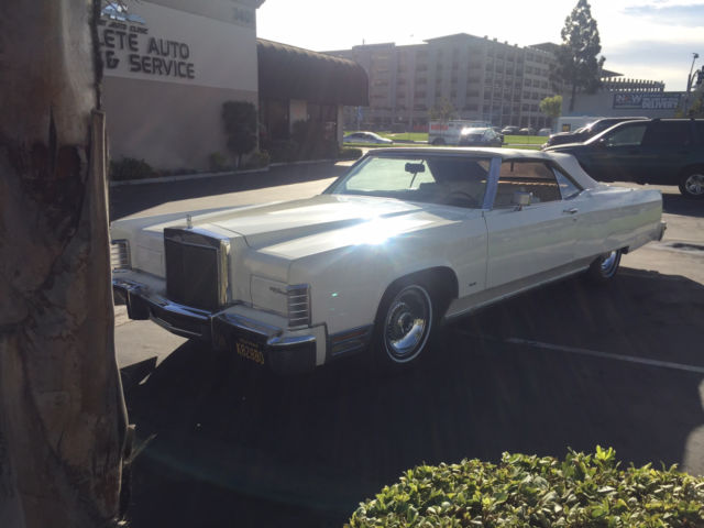 1977 Lincoln Town Car - photo 3