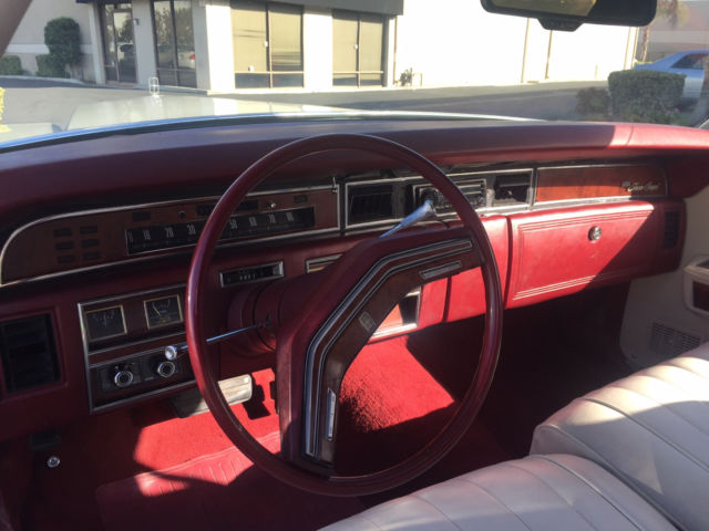 1977 Lincoln Town Car - photo 6
