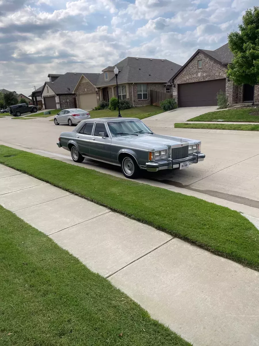 1977 Lincoln Versailles Sedan Grey 1977 Lincoln Versailles