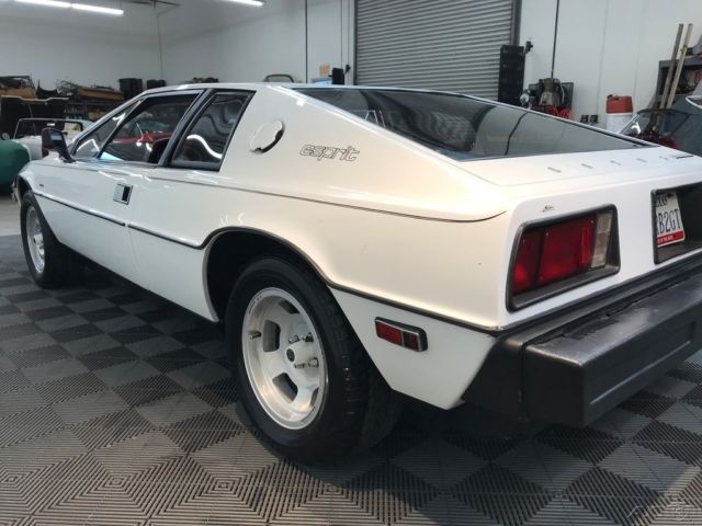 1977 Lotus Esprit 1977 LOTUS ESPRIT S1 COUPE. VERY NICE ORIGINAL RUNNING CAR. - photo 12
