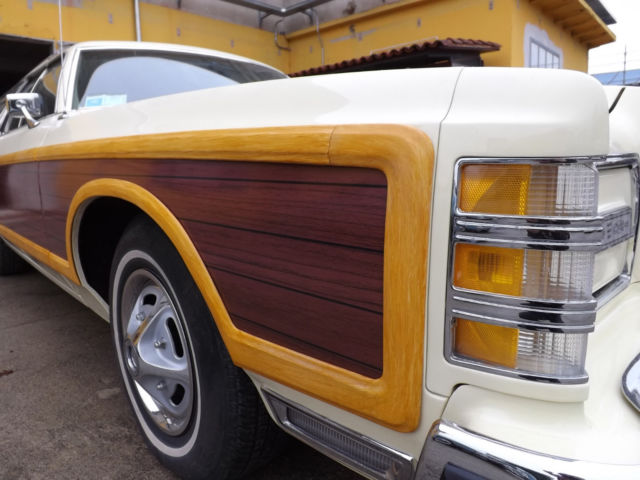 1977 LTD Country Squire. INCREDIBLE RESTORATION! 1977 Ford Country Squire