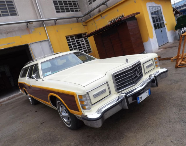 1977 Ford Country Squire - photo 2