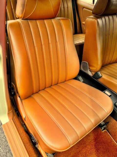 1977 Mercedes-Benz E-Class 240D DIESEL Auto - photo 11