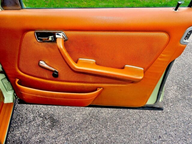 1977 Mercedes-Benz E-Class 240D DIESEL Auto - photo 13