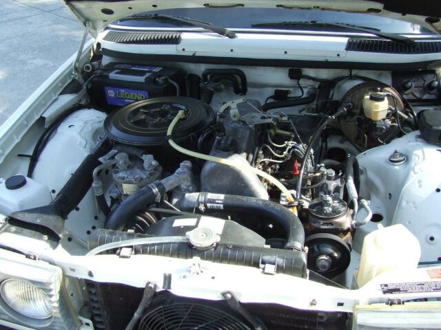 1977 Mercedes-Benz 200-Series base - photo 5