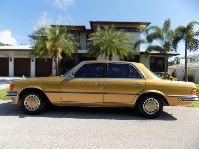 1977 Mercedes-Benz 200-Series - photo 6