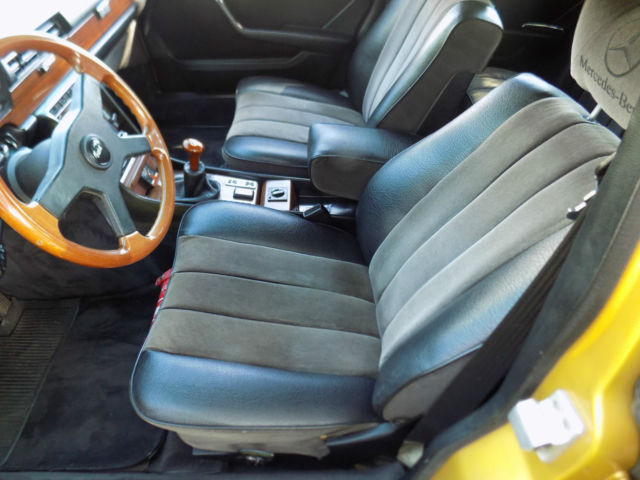 1977 Mercedes-Benz 200-Series - photo 8