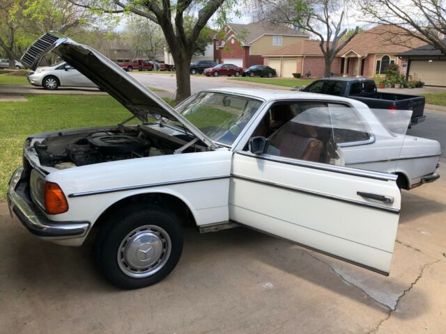 1977 Mercedes-Benz 200-Series EURO GRAY MARKET - photo 2