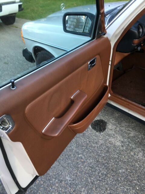 1977 Mercedes-Benz 200-Series 280E - photo 4