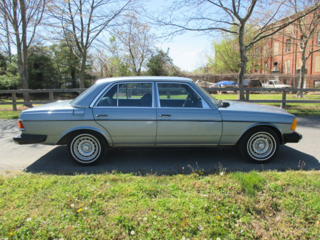1977 Mercedes-Benz 300-Series - photo 6