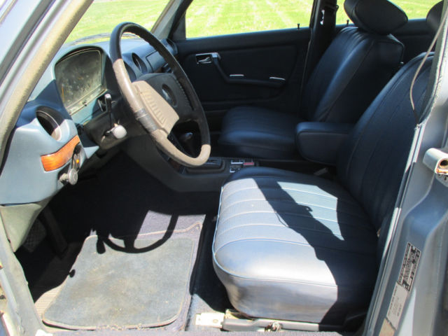 1977 Mercedes-Benz 300-Series - photo 9