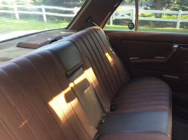 1977 Mercedes-Benz 300-Series - photo 7