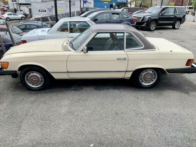 1977 Mercedes 450SL 1 Family Owned All Original 94k Miles No Reserve 30 HD Pics 1977 Mercedes-Benz SL-Class No Reserve