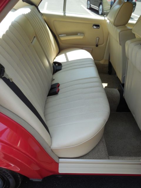 1977 Mercedes-Benz 200-Series low mile manual w123 Chassis, same as 240d,300d - photo 12