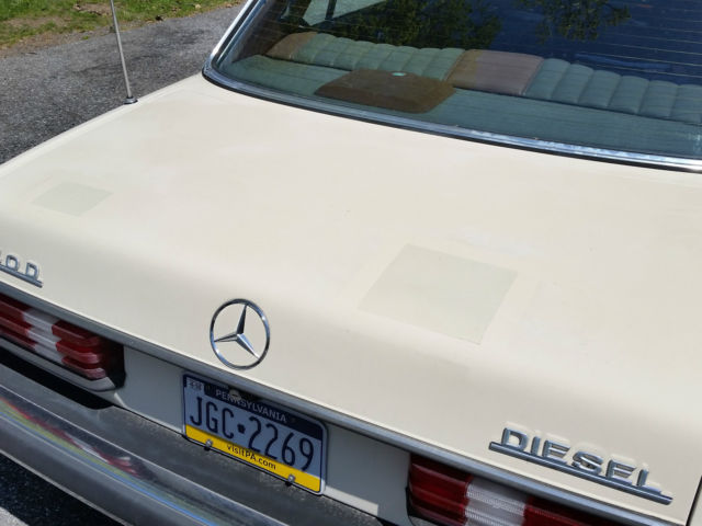 1977 Mercedes-Benz 200-Series - photo 7