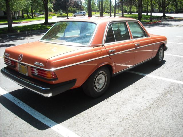 1977 Mercedes-Benz 200-Series 240d - photo 9